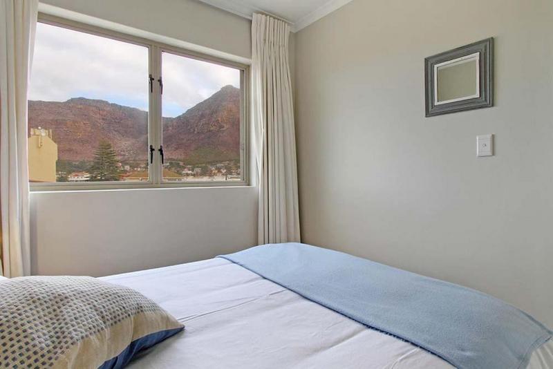 To Let 2 Bedroom Property for Rent in Muizenberg Western Cape